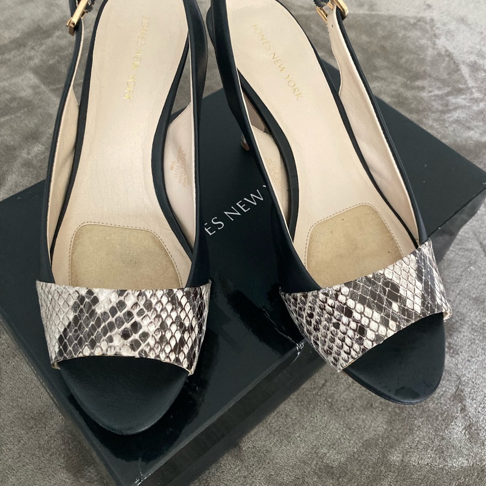 Jones New York slingback size 7.